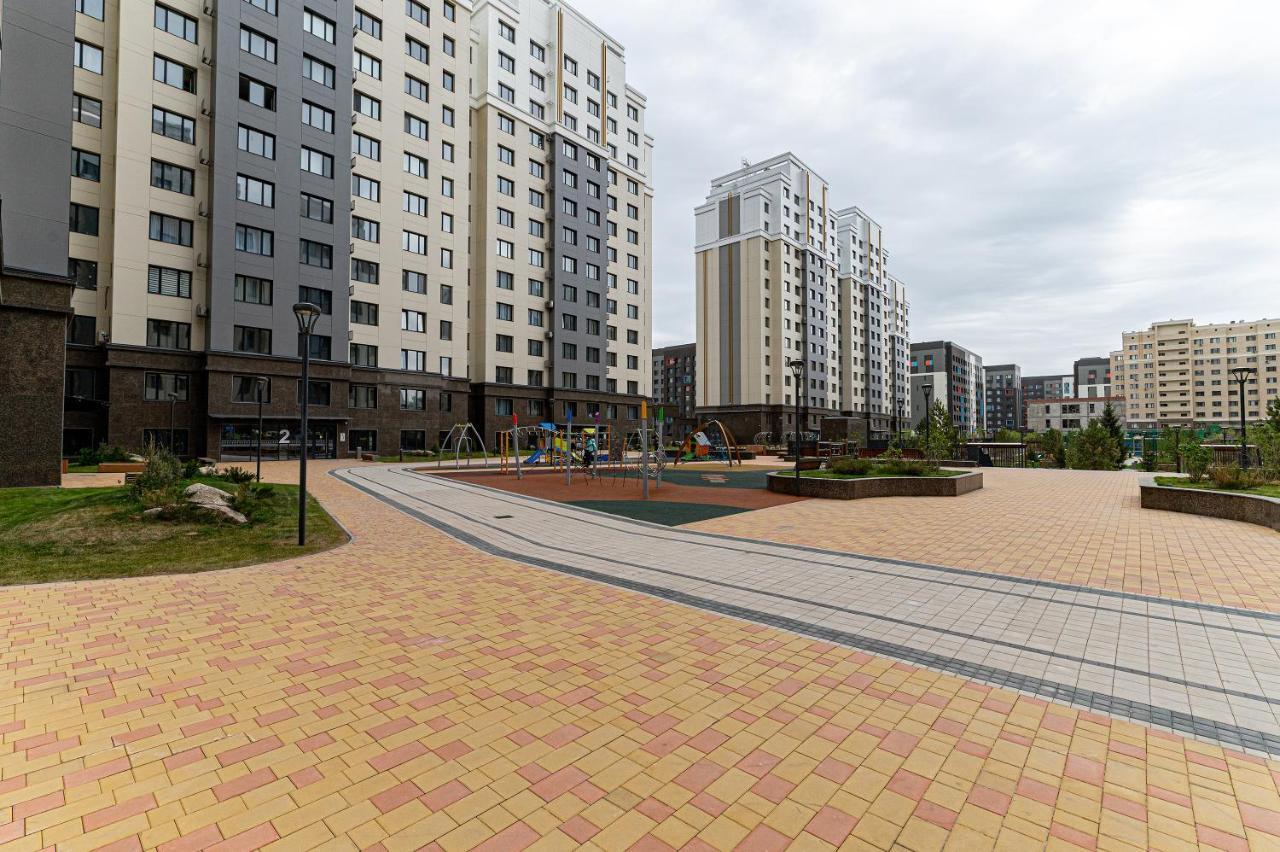 Шикарная Квартира На Против Сада Astaná Exterior foto