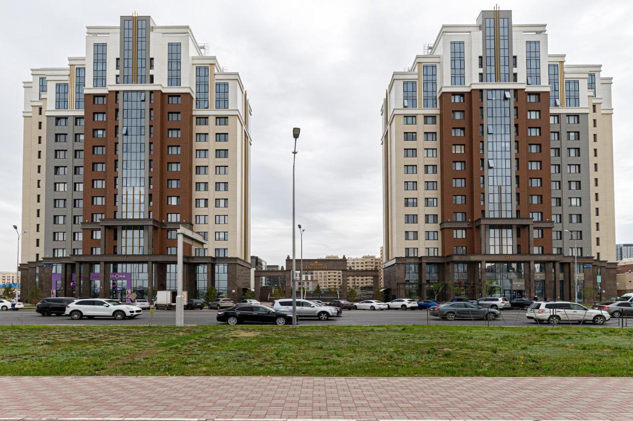 Шикарная Квартира На Против Сада Astaná Exterior foto