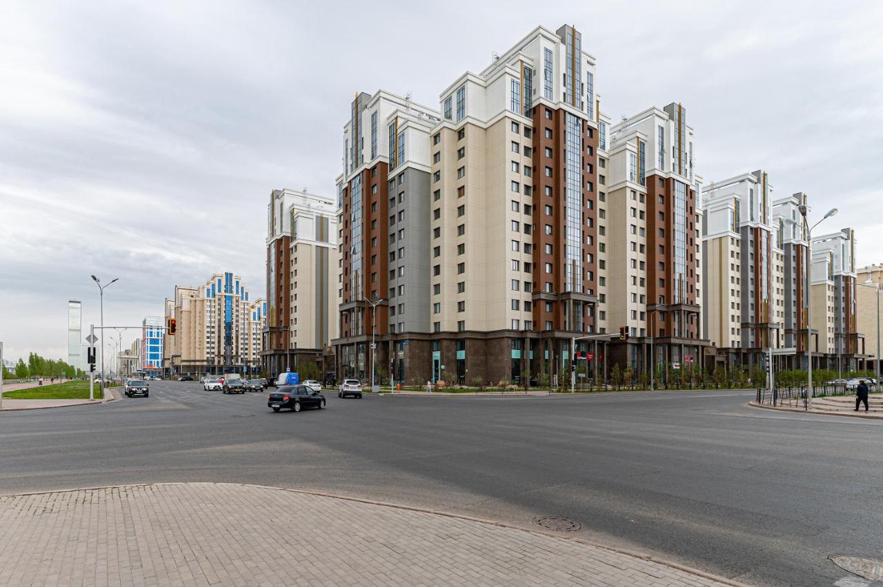 Шикарная Квартира На Против Сада Astaná Exterior foto